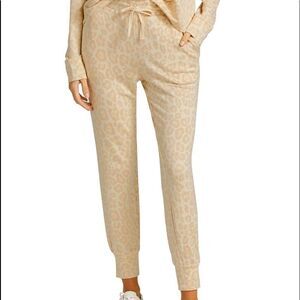 SPLENDID Canyon Leopard Joggers Size S